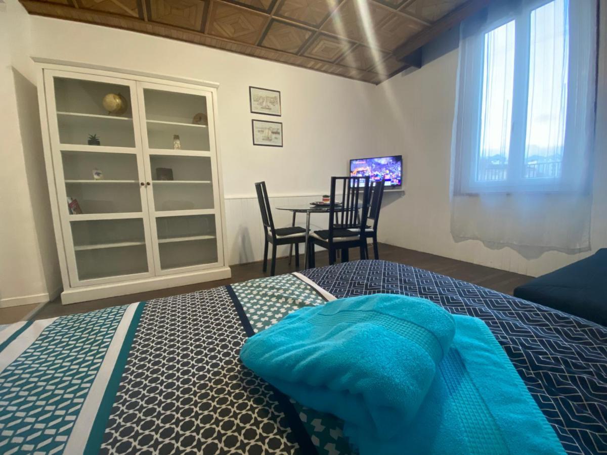 Au Bouquet Troyen - Wifi - Calme Et Tranquillite Apartman Troyes Kültér fotó