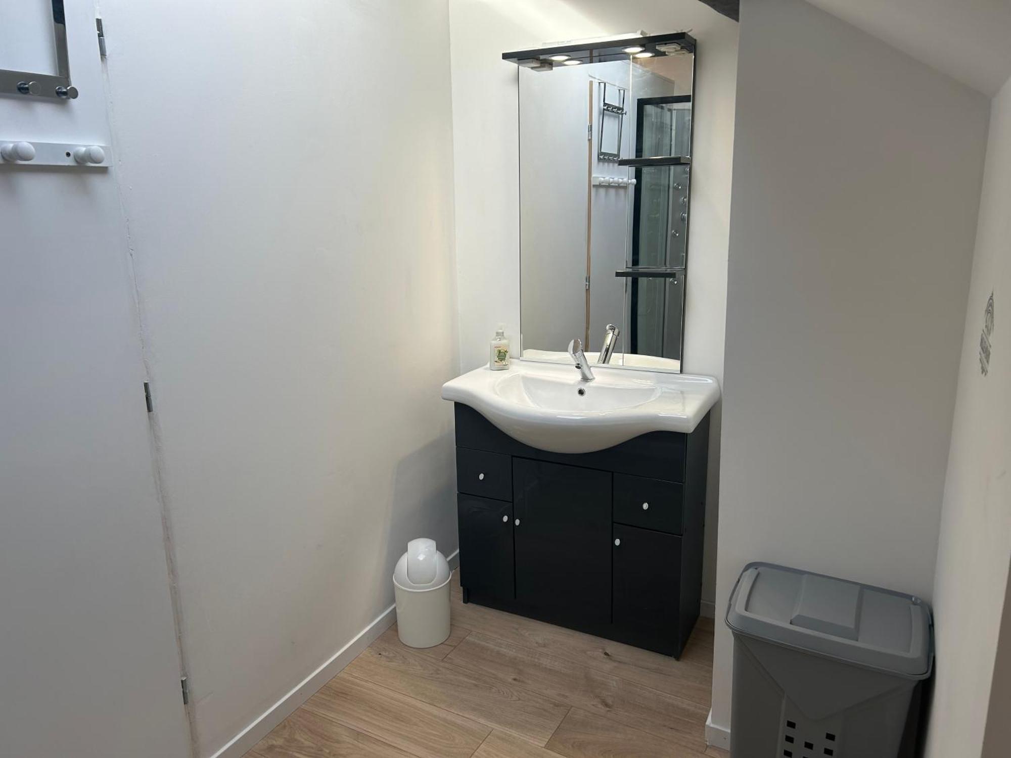 Au Bouquet Troyen - Wifi - Calme Et Tranquillite Apartman Troyes Kültér fotó