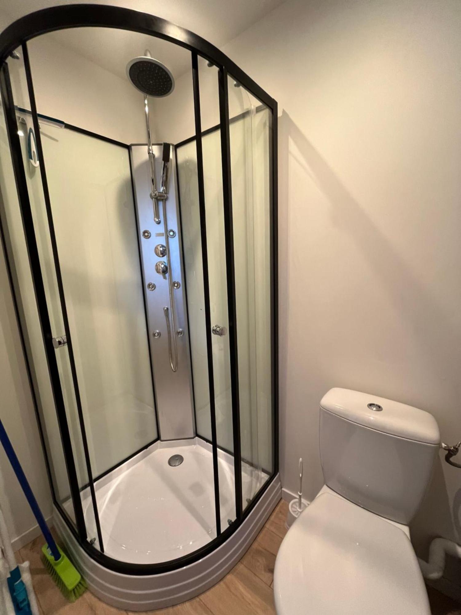 Au Bouquet Troyen - Wifi - Calme Et Tranquillite Apartman Troyes Kültér fotó