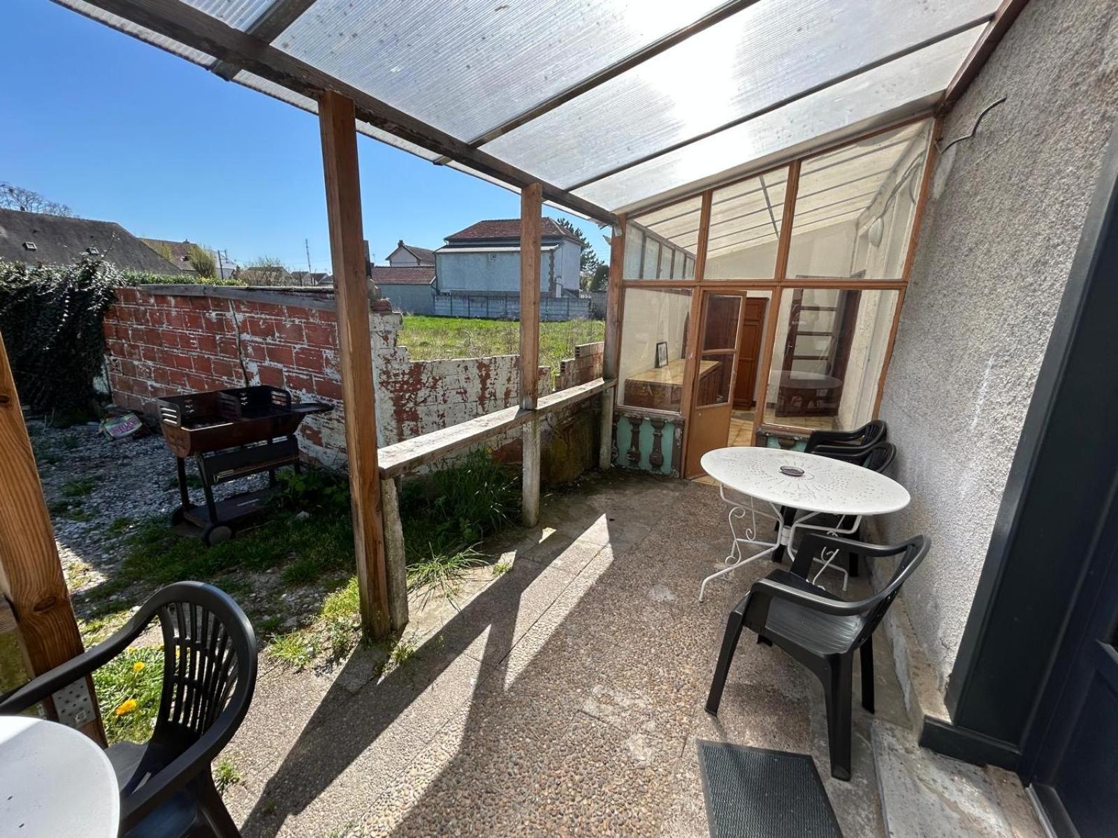 Au Bouquet Troyen - Wifi - Calme Et Tranquillite Apartman Troyes Kültér fotó
